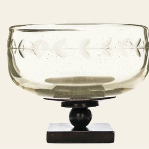 NEW W/ TAGS. JAN BARBOGLIO CHALICE BOWL